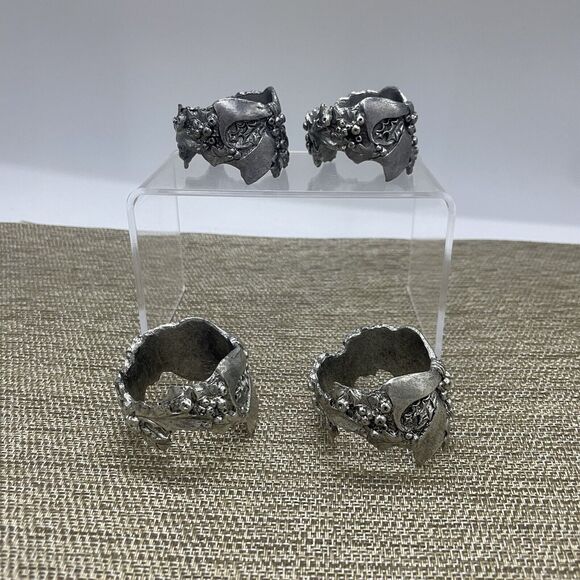 Seagull Pewter Holly Berry Ribbon napkin rings set of 4 - Picture 3 of 7